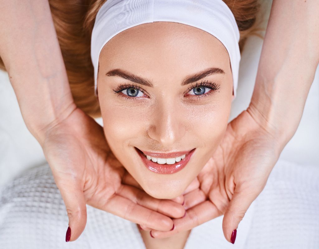 cheerful-lady-spending-day-in-salon-stock-photo-2026-01-08-07-29-05-utc