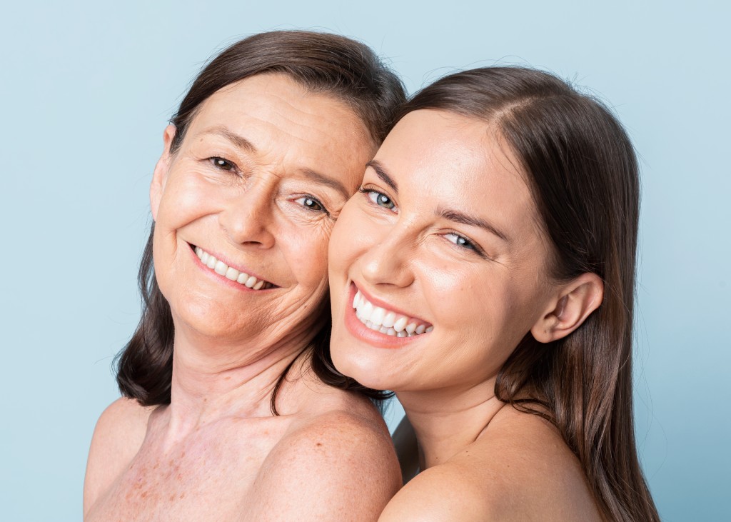 happy mother and daughter hugging 2023 11 27 05 05 12 utc 1